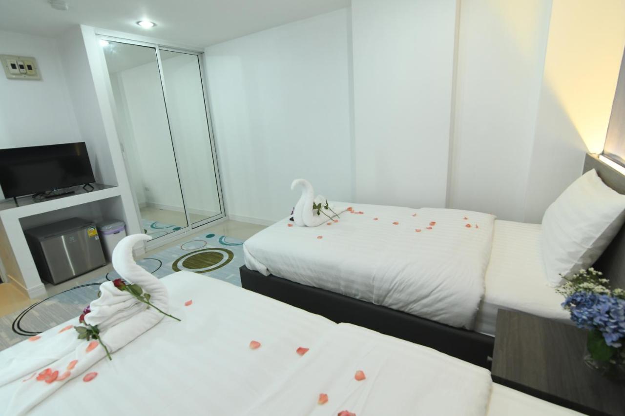Poonsuk Place Hotel 曼谷 外观 照片
