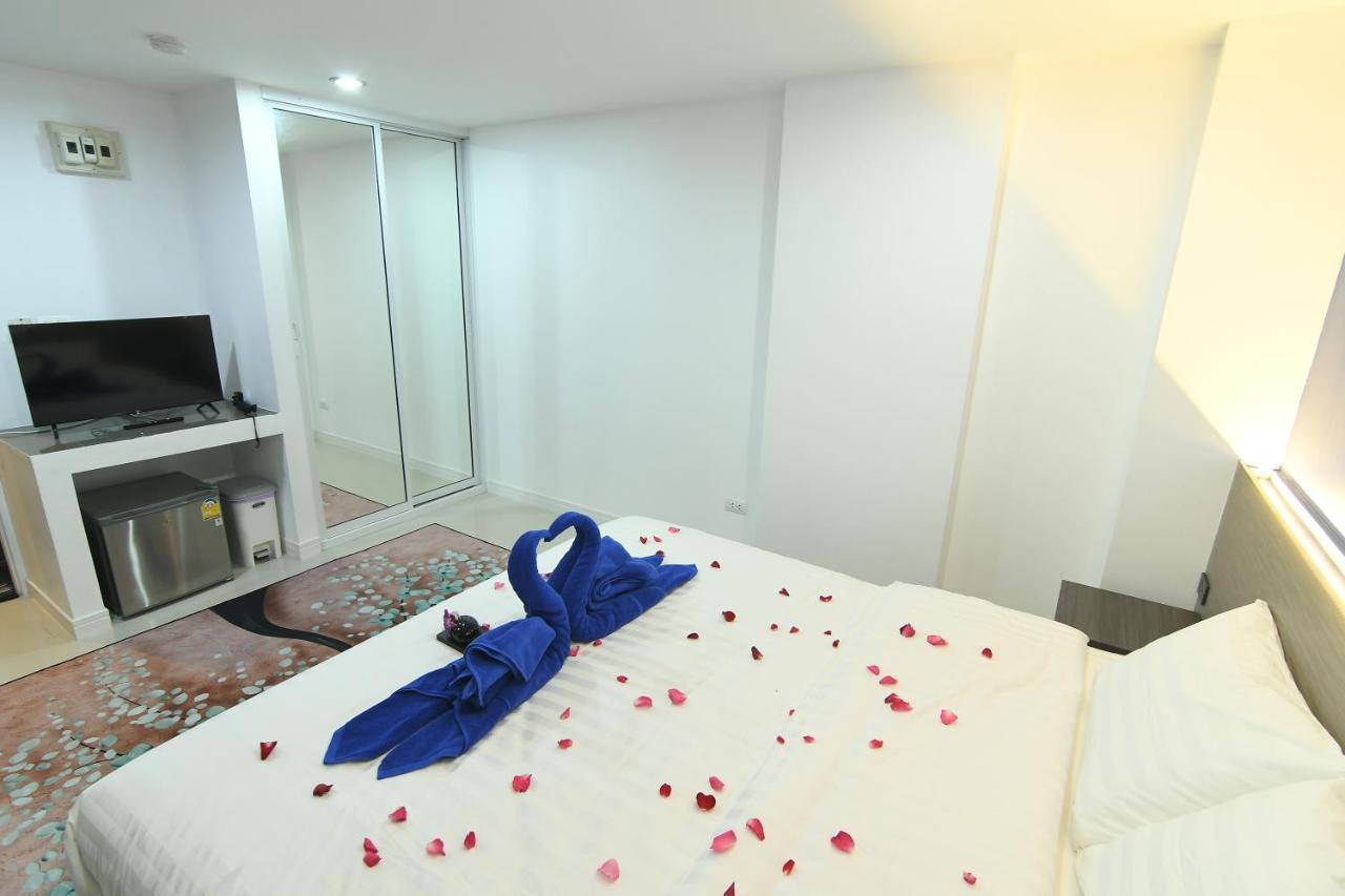 Poonsuk Place Hotel 曼谷 外观 照片