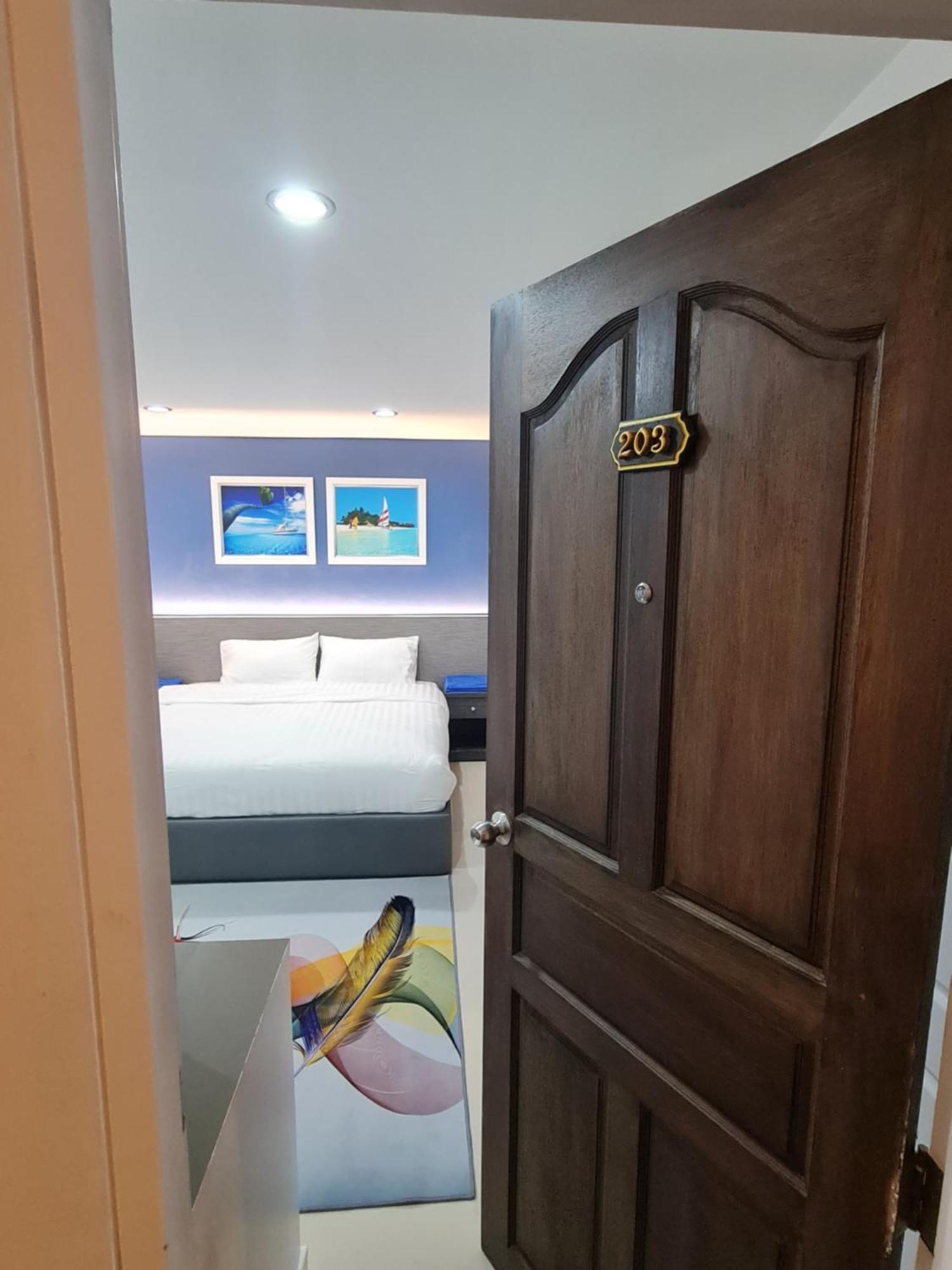 Poonsuk Place Hotel 曼谷 外观 照片